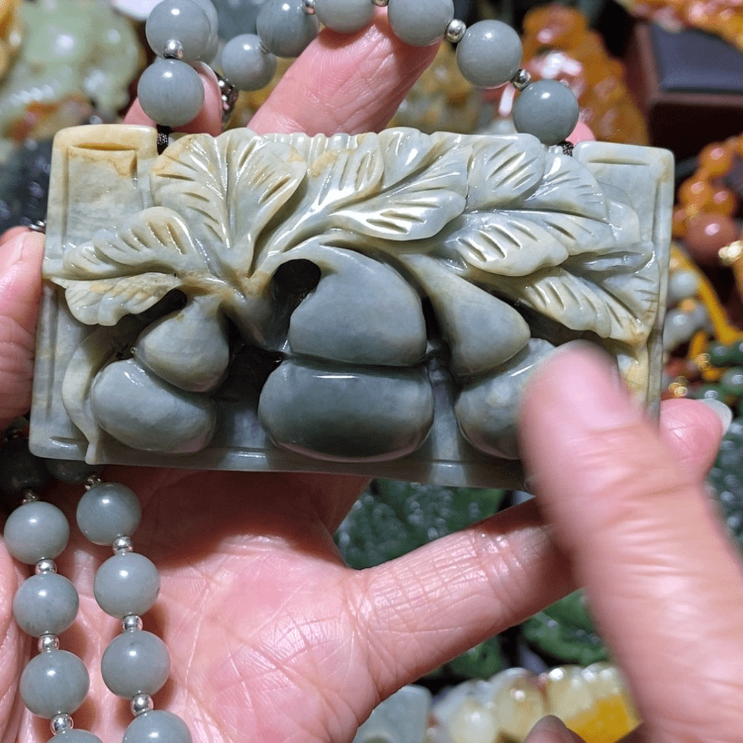 【闪购商品】蛇纹石玉颈饰未镶嵌