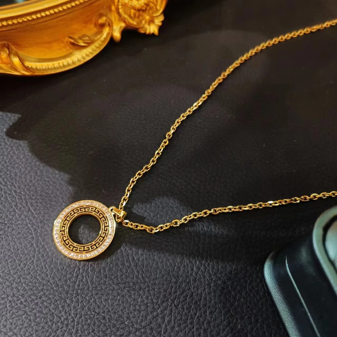 铜合金合成锆石胸针 01024金色镂空圆牌项链