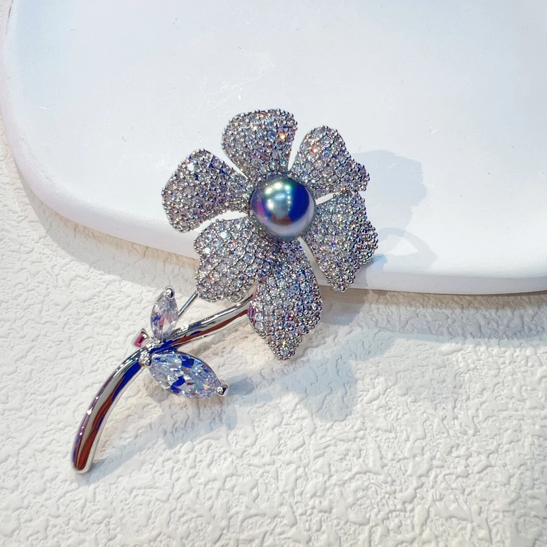 1722灰色珠珠雏菊胸针