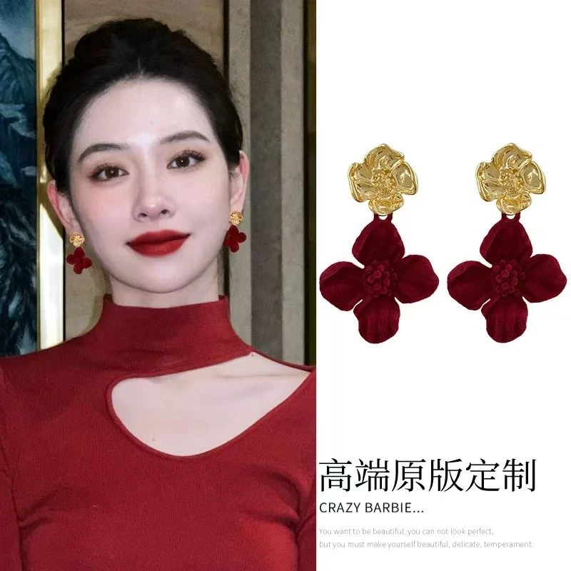 铜合金耳饰 安可拉红色丝绒花朵耳环高级感轻奢小众耳饰耳坠复古