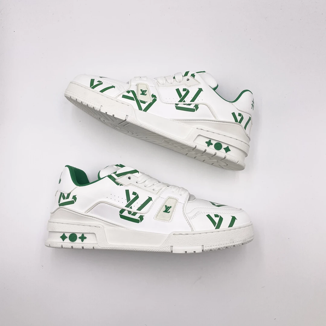 lv/41.5码（偏大）/白绿环保trainer低帮板鞋/98新/无附件