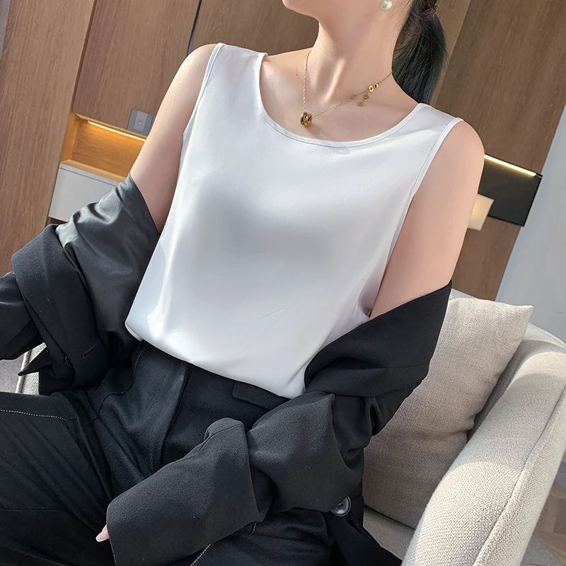 【彩薇】吊带女外穿宽松配西装内搭打底无袖圆领宽带背心D02