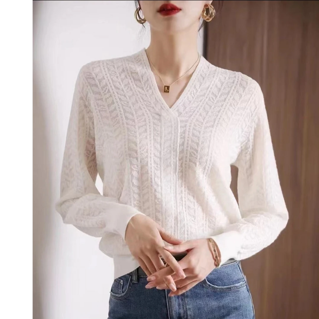 法式洋气镂空上衣小香风v领钩花桑蚕丝羊毛针织衫女宽松2480