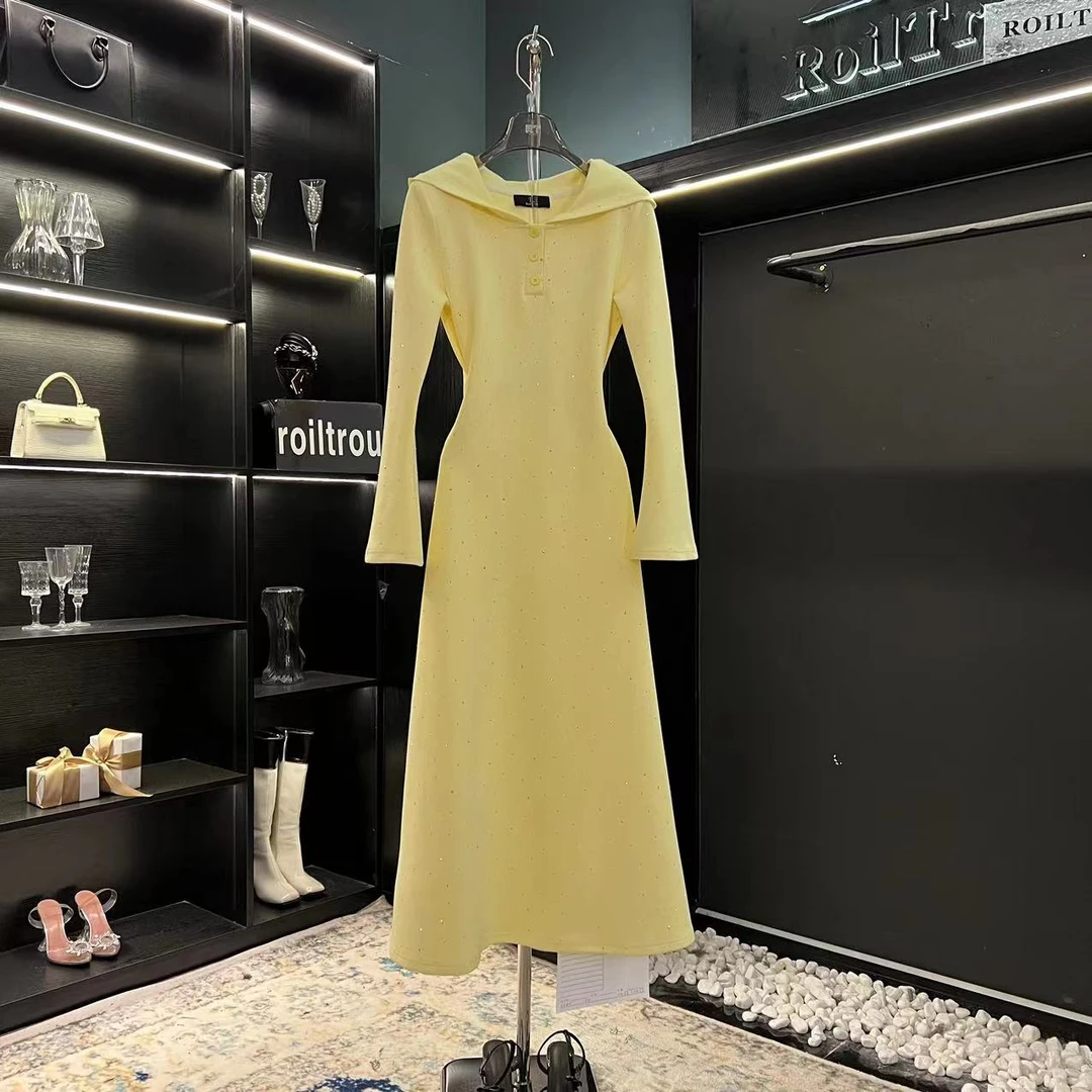 roiltrou【编号34】上新纯色连帽点钻减龄显瘦连衣裙ZA1524310522
