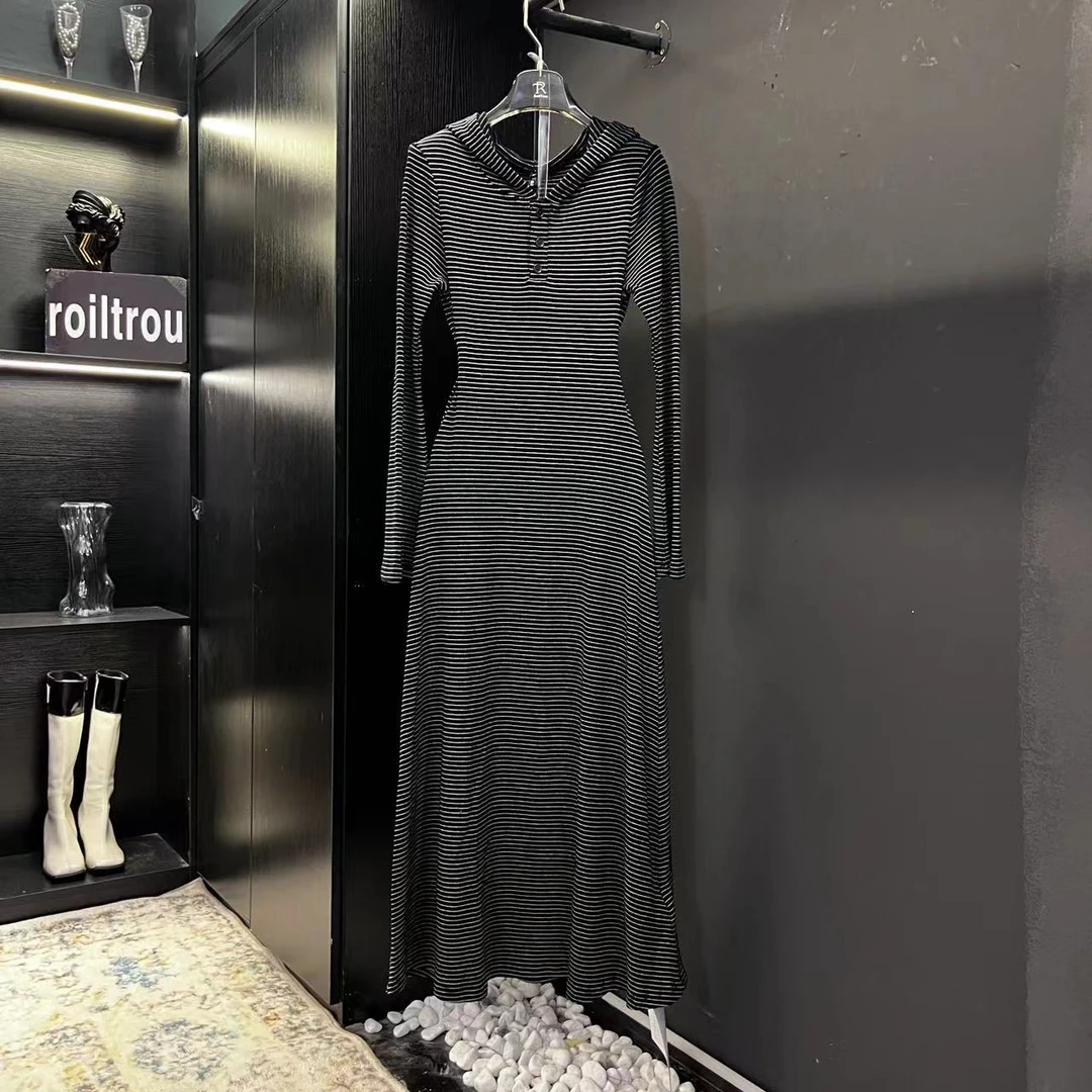 roiltrou【编号22】设计条纹微弹修身长袖连衣裙ZA1524310452