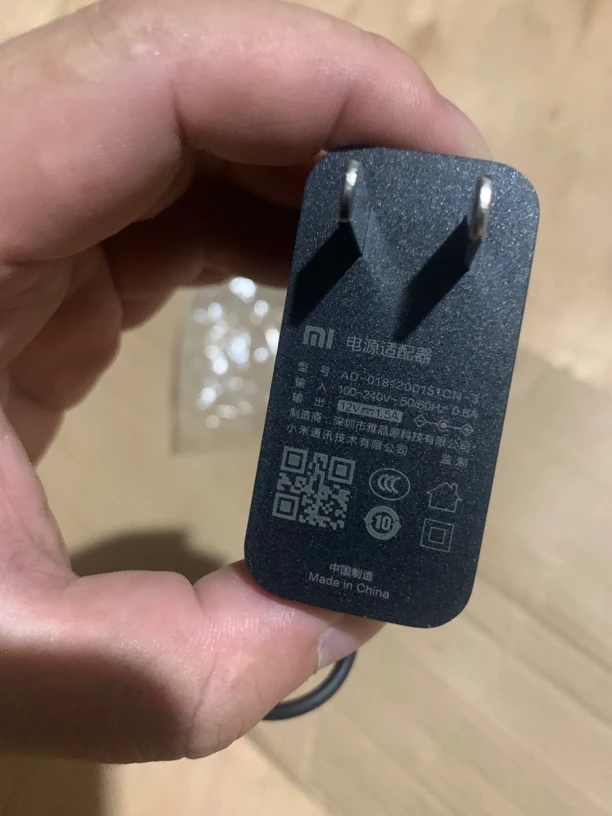 米家小爱同学智能音箱电源线12V1.5充电器play触屏8pro原装适配器