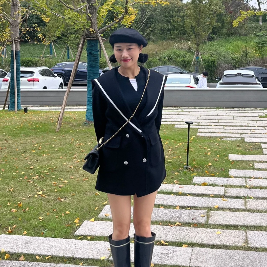 海军领全毛绣花一手长大衣（品牌尾单）