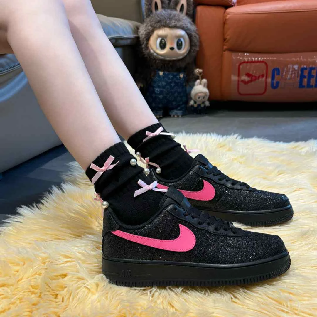 NIKE/耐克 空军黑武士格莱特芭比粉潮流百搭板鞋【球鞋定制】