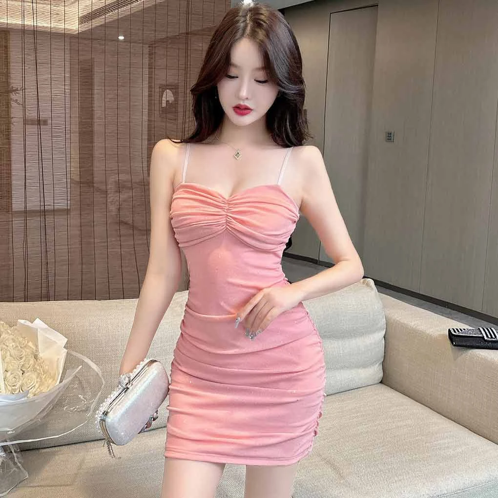 纯欲风辣妹性感吊带连衣裙女修身褶皱亮丝低胸显瘦夜总会包臀短裙