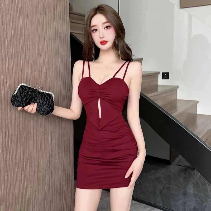 性感辣妹夜店蹦迪镂空露腰吊带裙夏装新款修身显瘦包臀洋气连衣裙