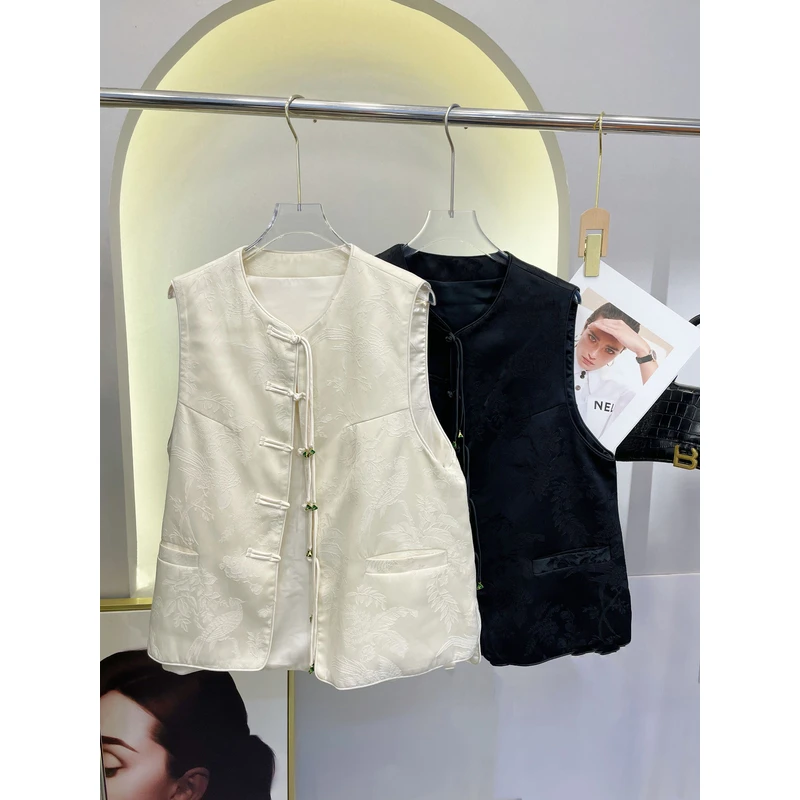 2024秋季新款气质时尚复古国风新中式提花盘扣玉石穗马甲66720