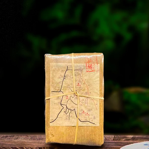 2009年易武砖357g生茶（配茶样）