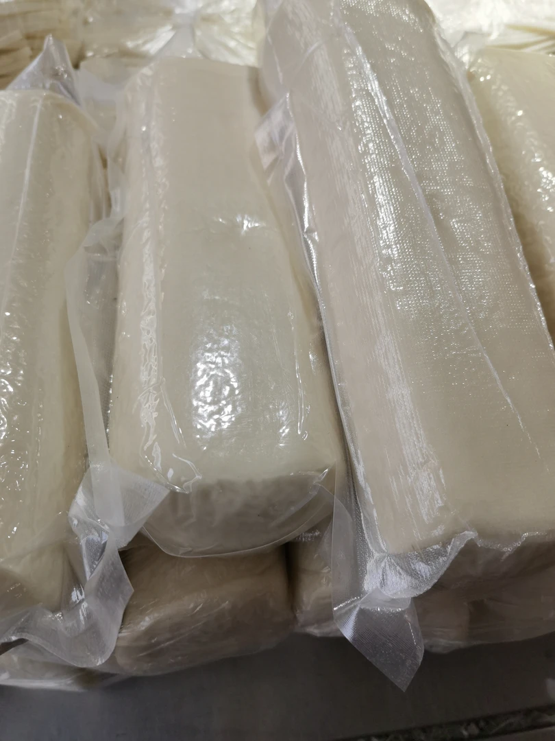 云南丘北香米粑粑筒一个三斤多抽真空发货