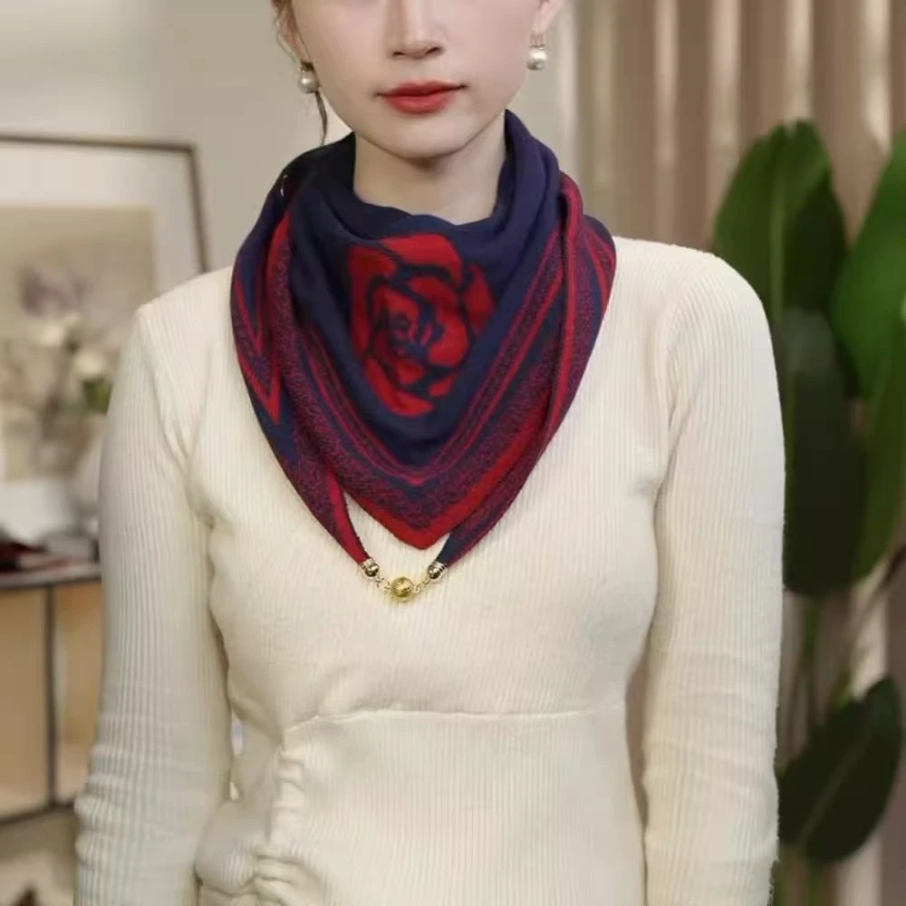 山茶花磁吸扣三角巾针织围巾女冬季2024新款韩版百搭护颈保暖围脖