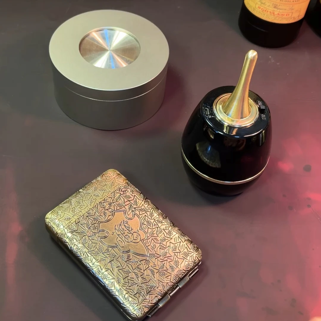 烟灰缸烟盒煤油打火机套装创意摆件办公室家居送礼复古