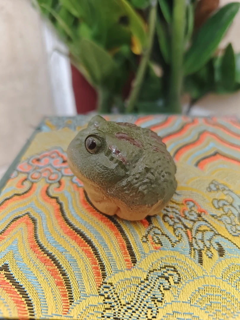 宜兴紫砂茶宠青蛙