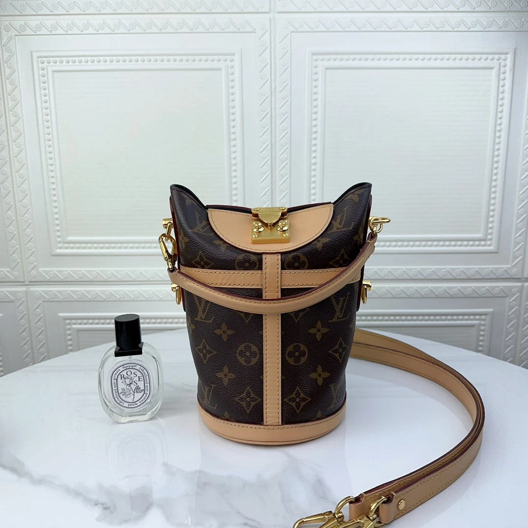 99新 LouisVuitton/路易威登 奢品经典/女士时尚单肩薯条二奢包包