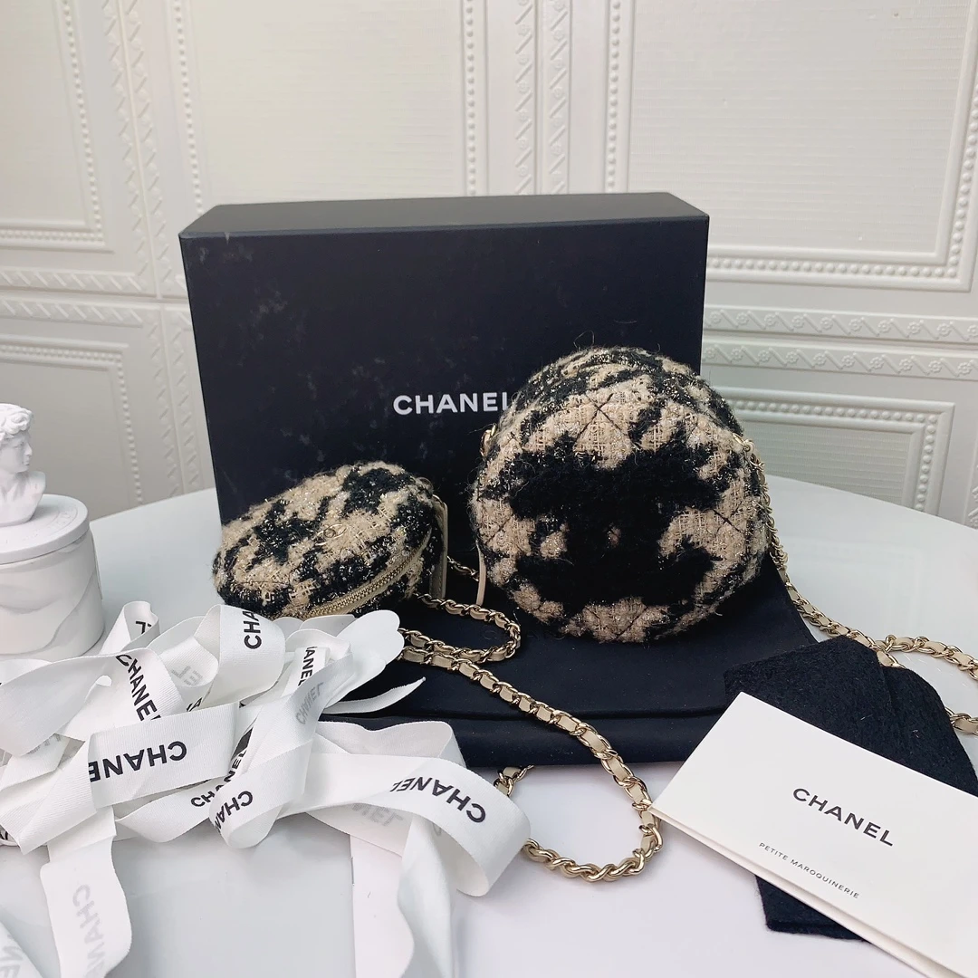 全新未使用 Chanel/香奈儿 女士奶茶色毛呢小圆饼 子母包二奢包包