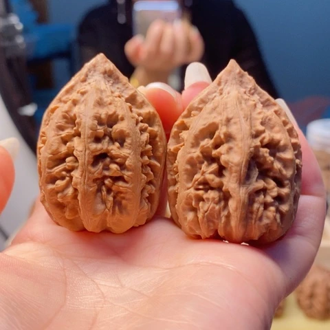 桃核把件东北秋子20