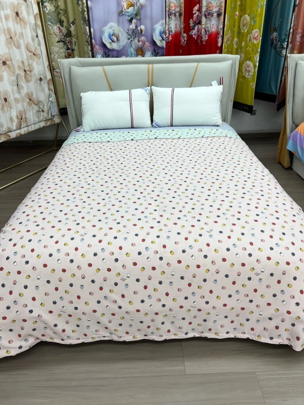 单人被套AB版（草莓）尺寸1.5X2米亲肤印花被罩舒适柔软透气