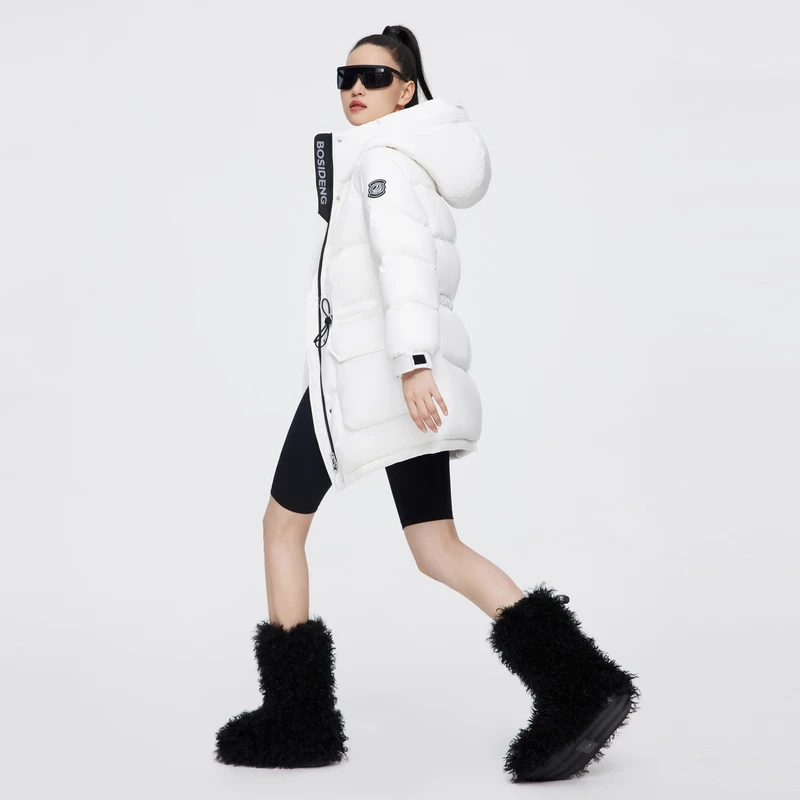 波司登2022秋冬季新款短款连帽时尚加厚保暖显瘦羽绒服外套女士