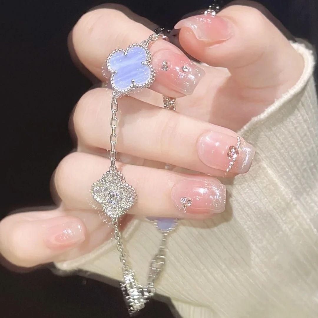 合金手链 紫色四叶草手链女轻奢精致小众气质设计高级感手串手饰！