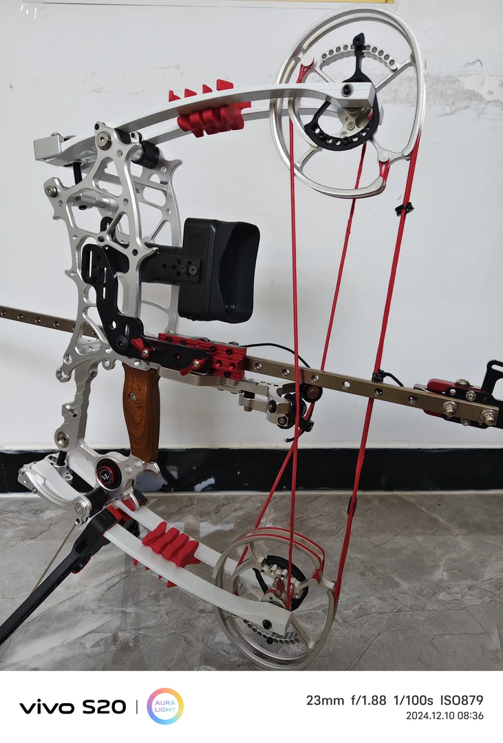 新款小怪兽两用复合弓配备电子夜视瞄和新手辅助杆