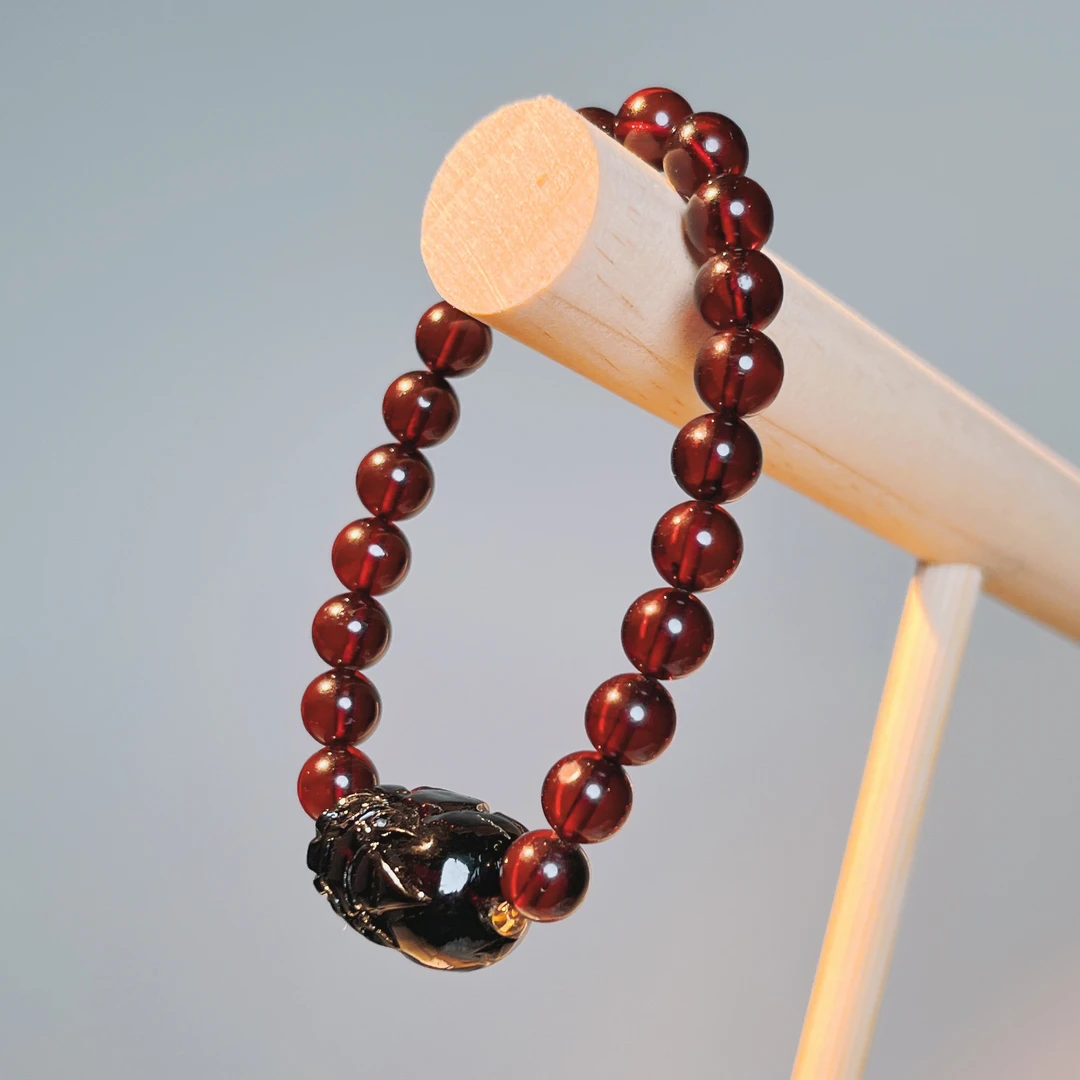 天然珠宝8+缅甸天然琥珀貔貅手串素珠圆珠琥珀珠宝国风新中式红色