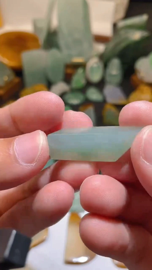 【闪购商品】定制翡翠未镶嵌翡翠