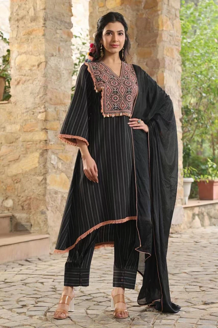 印度高端两色三件装女士春夏款连衣裙