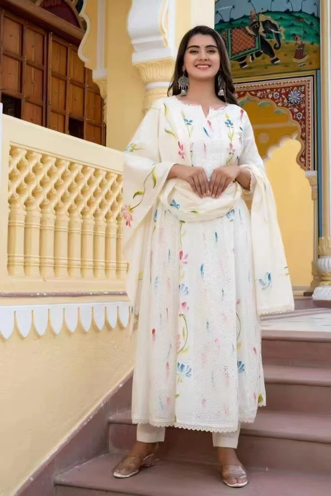 白色刺绣彩色印花印度长款连衣裙套装