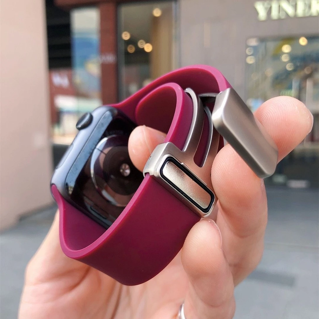 适用Applewatch硅胶折叠磁吸表带S7/S8Ultra苹果iwatch8/65SE/7代