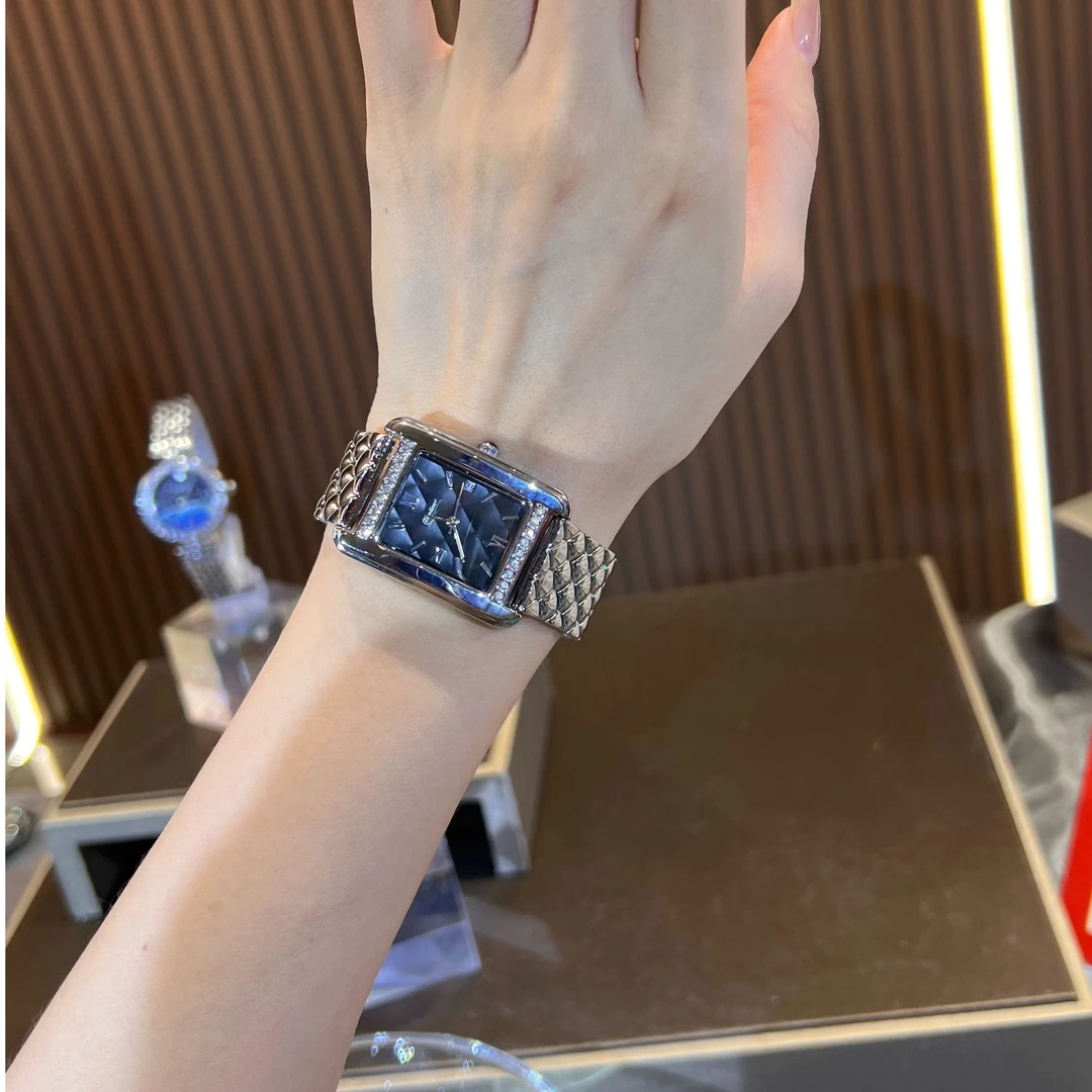 【静静送真皮表带】小香菱格纹轻奢防水钢带男女同款镶钻高端腕表