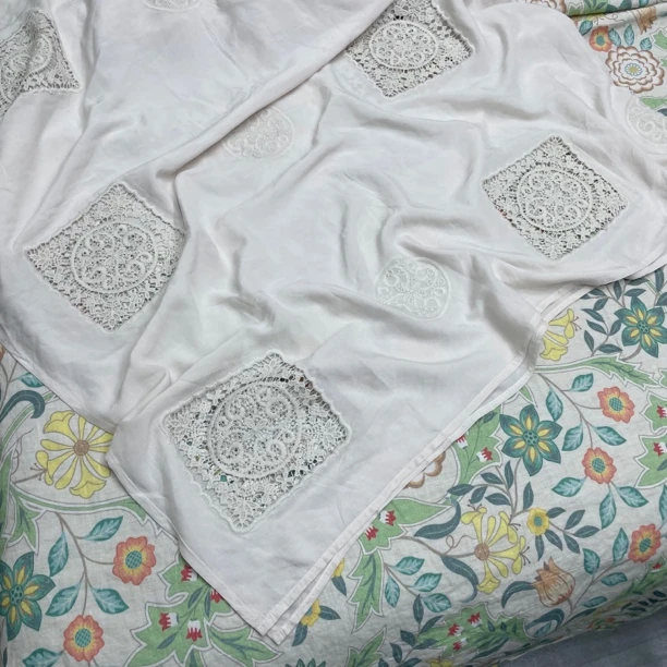 出口尾单镂空棉桌布