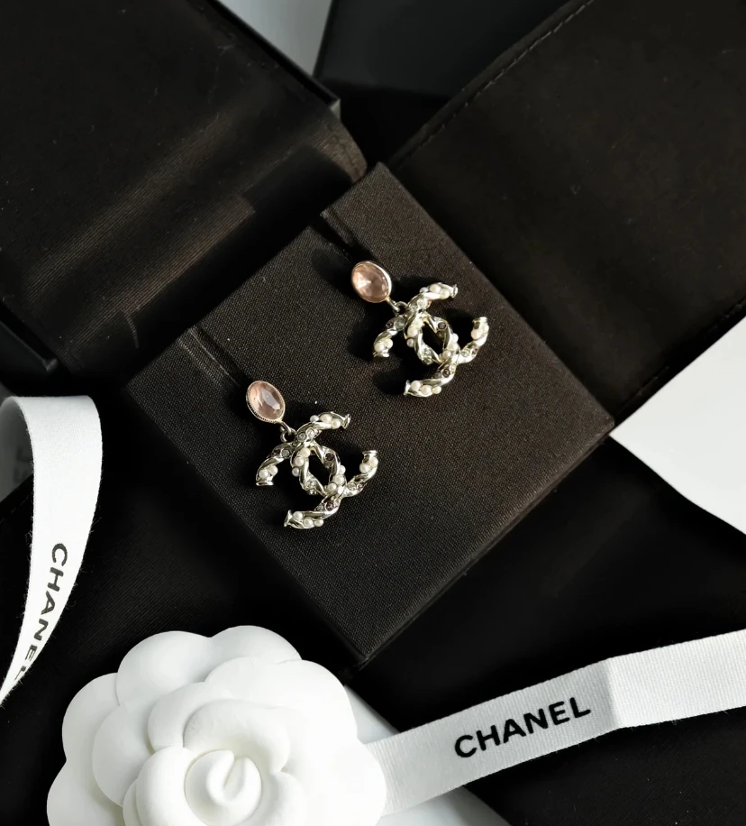 全新未使用 Chanel/香奈儿 经典 时尚 复古 琉璃粉彩色 耳坠 耳钉
