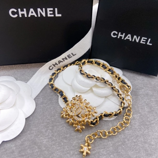 99新 Chanel/香奈儿 百搭款方糖镂空复古皮中古穿链项链23A