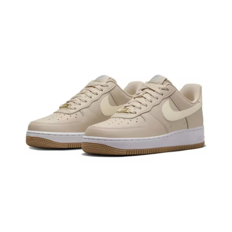 Nike/耐克 女子AF1 Low 奶茶色 浅棕色空军低帮板鞋 DD8959-111