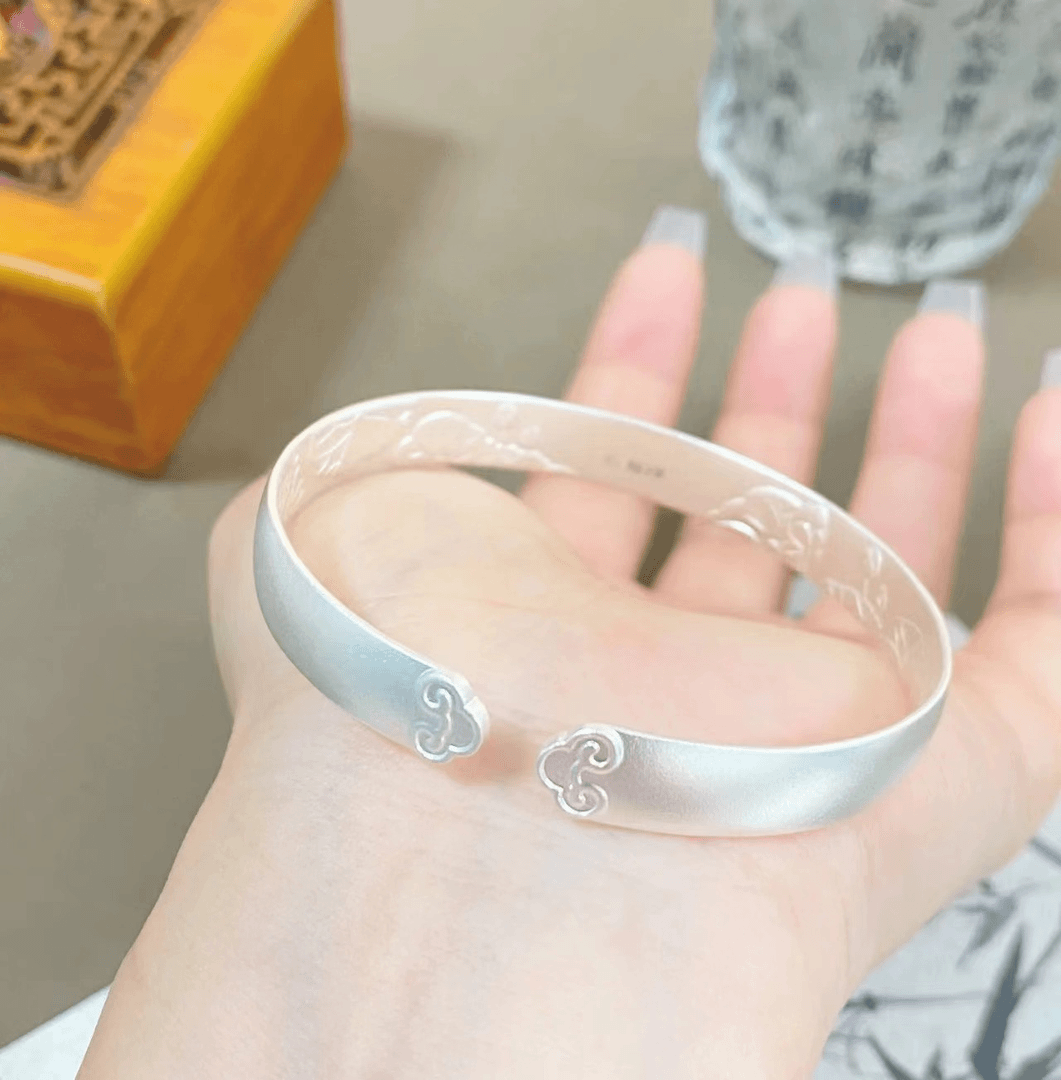 足银银制品 足银999.9祥云莲花古法开口手镯精美时尚气质（640）