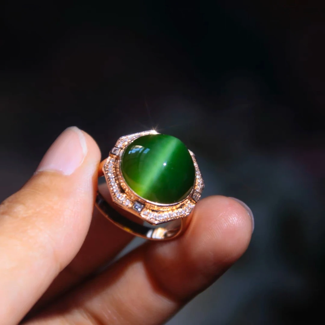 18k件和田玉碧玉猫眼戒指绿色帝王绿指环