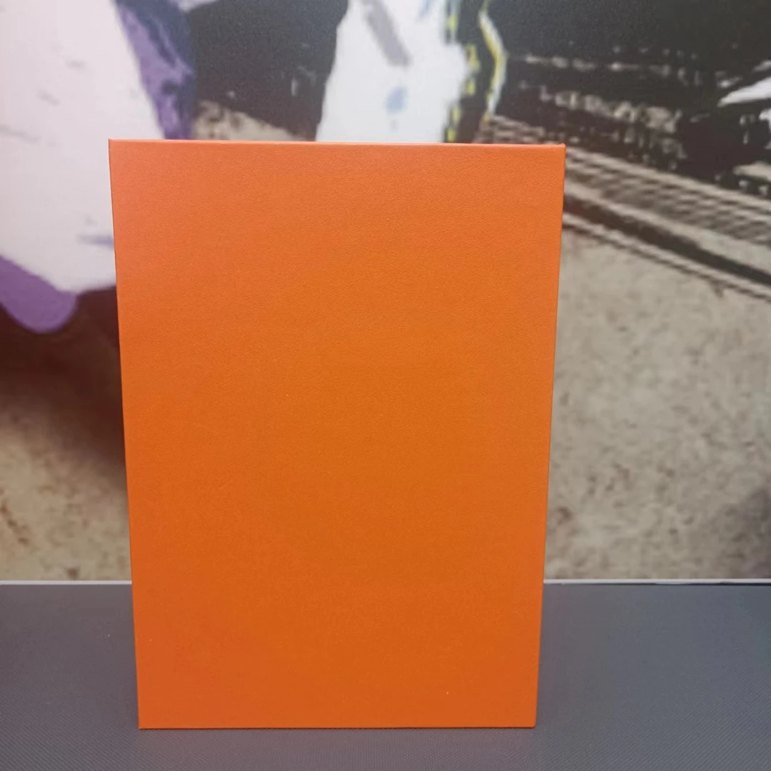 帕尼尼球星卡 爱马仕精品福盒