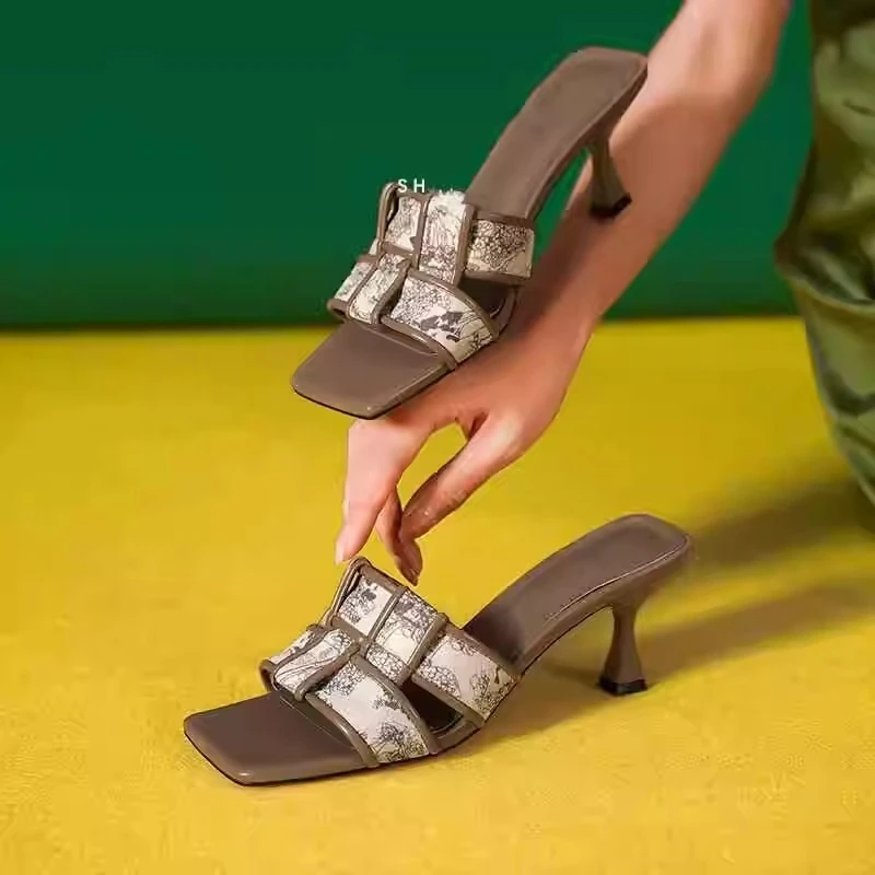 细跟配裙子拖鞋女士夏季外穿2025新款时尚一字拖高跟鞋优雅凉拖鞋