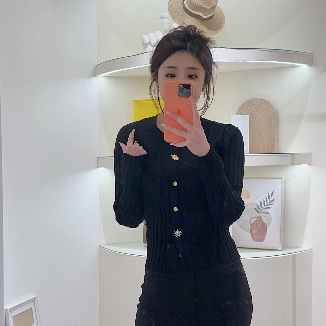 Lagogo/拉谷谷LAGOGO拉谷谷专柜新款黑金系列女神范气质上衣洋气