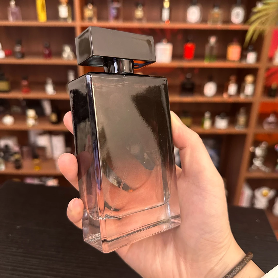 左岸推荐【纳西渐黑-120ml】清新淡雅持久留香经典木质花香调性香水