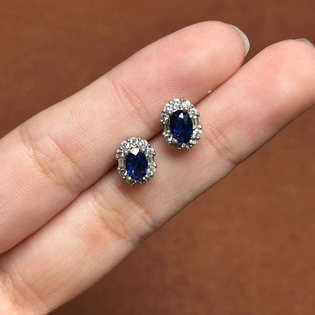 阿鲁沙-气质时尚蓝宝石-精工合金培育耳饰632银针