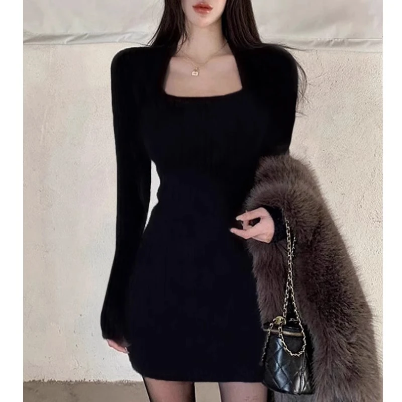黑色包臀连衣裙女秋冬高级感小黑裙后妈裙气质内搭修身裙辣妹套装