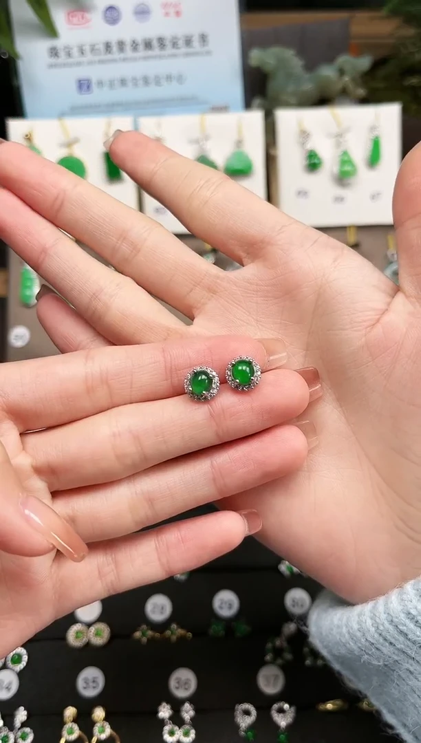 【闪购商品】翡翠耳钉银S925镶嵌多样性发一