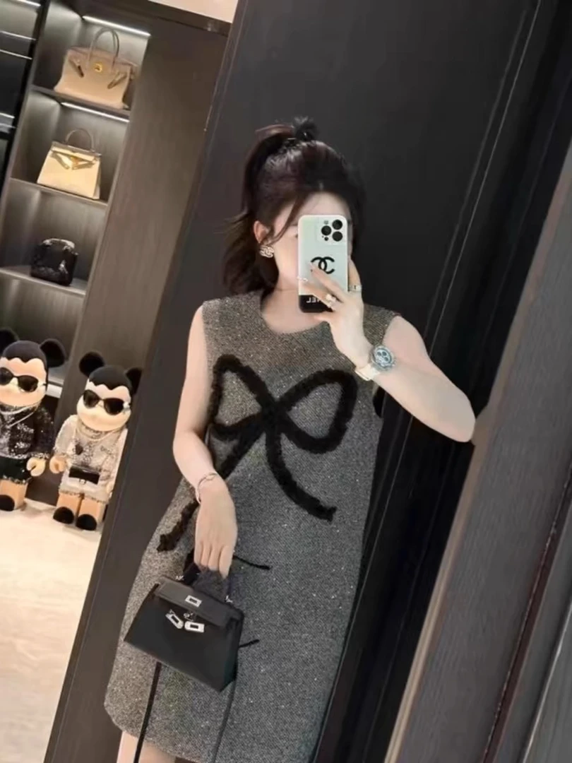 7967秋新款小香风亮片圆领气质百搭无袖连衣裙女