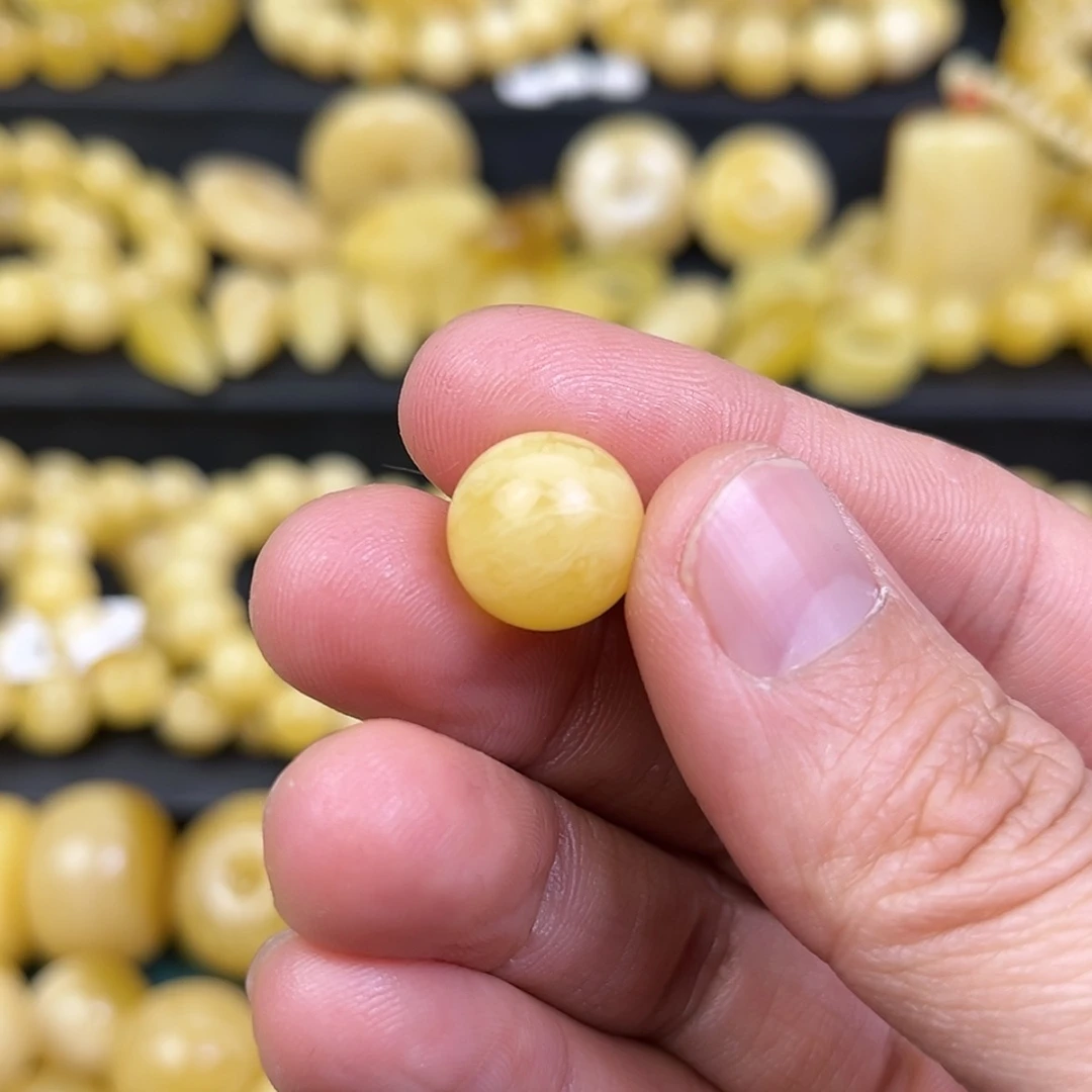 【闪购商品】蜜蜡裸石未镶嵌青***?蜜蜡圆珠13mm