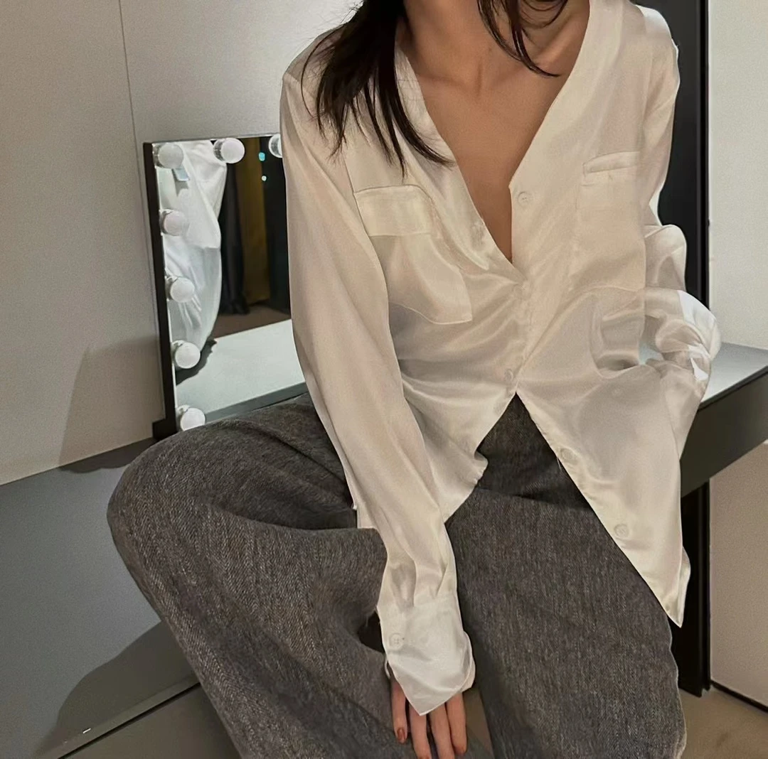 白色醋酸四季百搭款衬衣