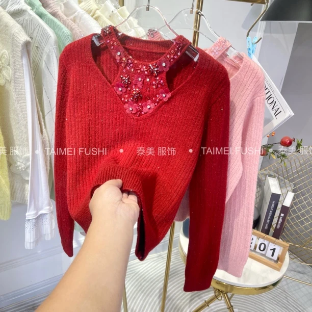 小心机设计感挂脖镶钻花朵毛衣2024秋冬新款洋气百搭精致网红上衣